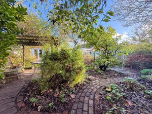 Photo 20- click for photo gallery